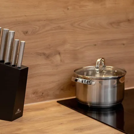 Bright Starowiejska With Parking By Renters