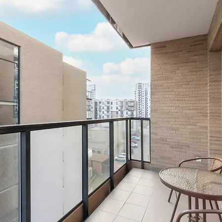 Διαμέρισμα Bright Starowiejska With Parking By Renters *