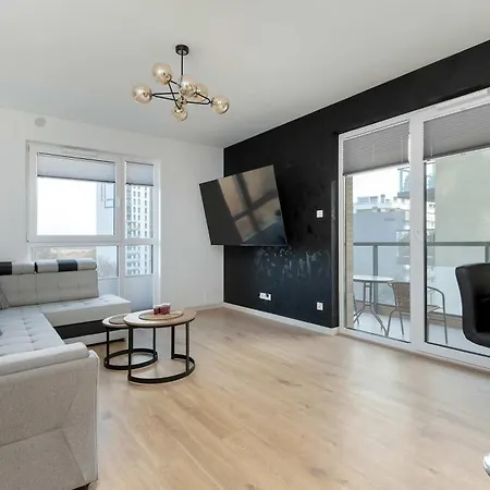 Bright Starowiejska With Parking By Renters Γκντανσκ