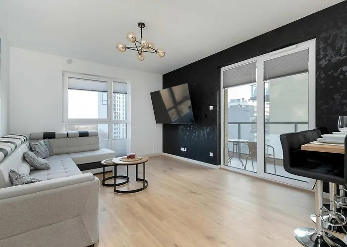 Bright Starowiejska With Parking By Renters 그단스크